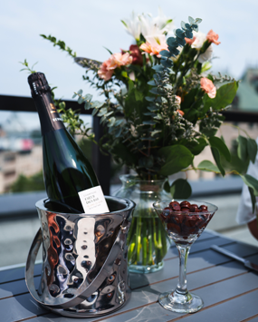 Forfait romantique | Bouquet de fleur | Chocolat | Champagne | Hotel | Vieux-Québec | Monsieur Jean